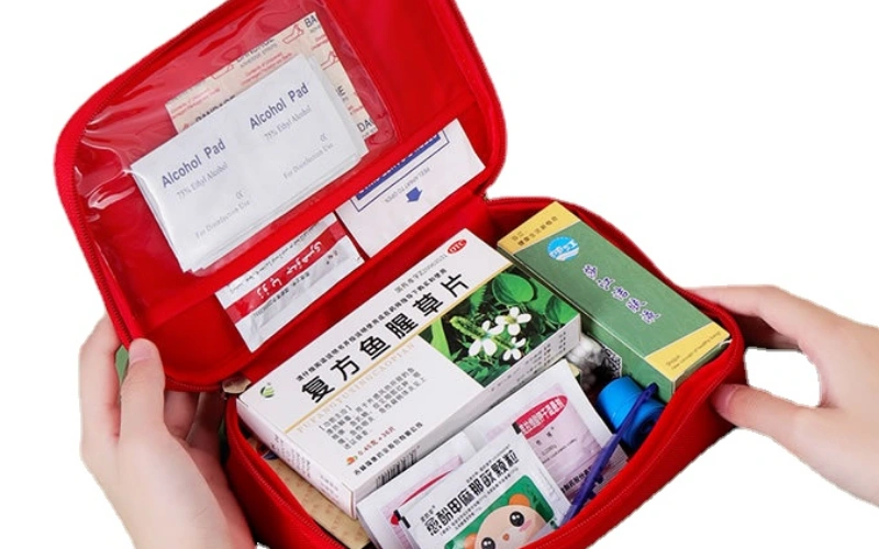 portable-firstaidkitbag-for-travel-convenience